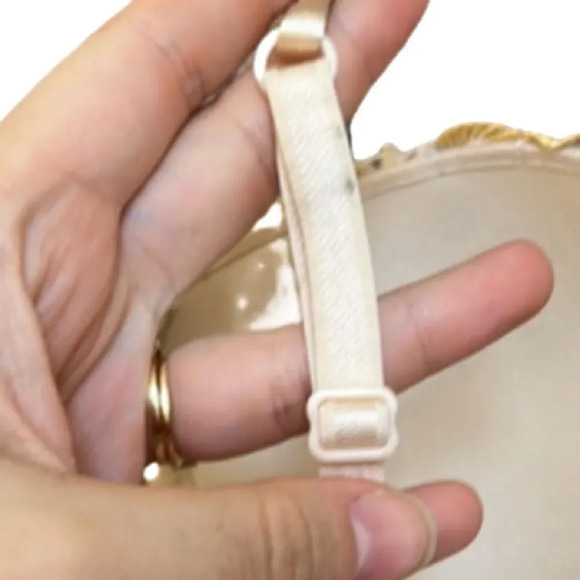 Lise Charmel Fleur Aphrodite Lace Floral Bra with underwire 28B MSRP $191 - Picture 7 of 13